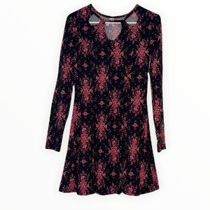 Mudd Women’s Floral Cut Out Skater Dress Long Sleeve Medium Stretch Pullover